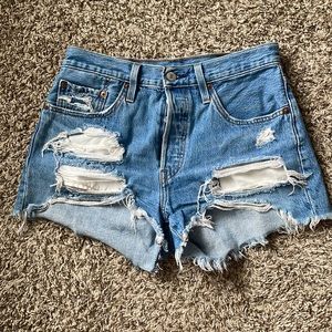 Levi’s Strauss 501 shorts size 27